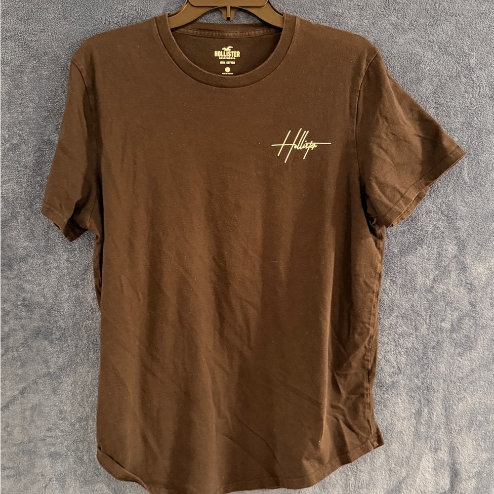 Hollister Men's Black Short Sleeve Tee